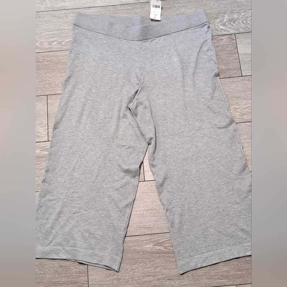 Brand New Oval Gray Wide-Leg Capri  Lounge Wear Pants